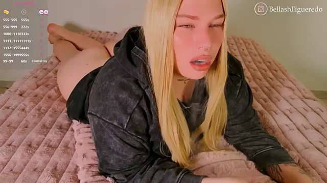 Snapshot of IsabellaFigueredo__ chatting on January 11, 2026, 12:23 pm IsabellaFigueredo online show from January 11, 2026, 12:23 pm