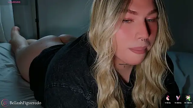 Snapshot of IsabellaFigueredo__ chatting on November 16, 2025, 6:29 am IsabellaFigueredo online show from November 16, 2025, 6:29 am