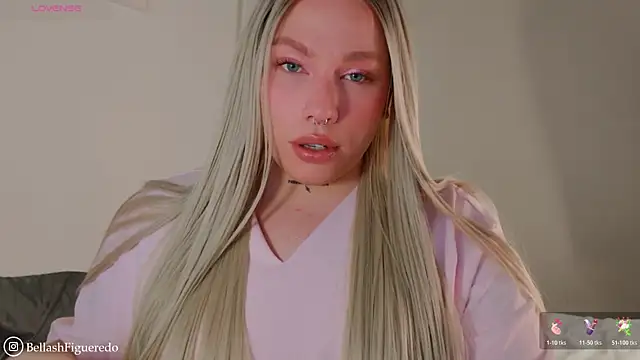 Snapshot of IsabellaFigueredo__ chatting on February 19, 2026, 6:54 am IsabellaFigueredo online show from February 19, 2026, 6:54 am