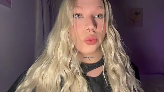 Snapshot of IsabellaFigueredo__ chatting on February 22, 2026, 11:56 am IsabellaFigueredo online show from February 22, 2026, 11:56 am