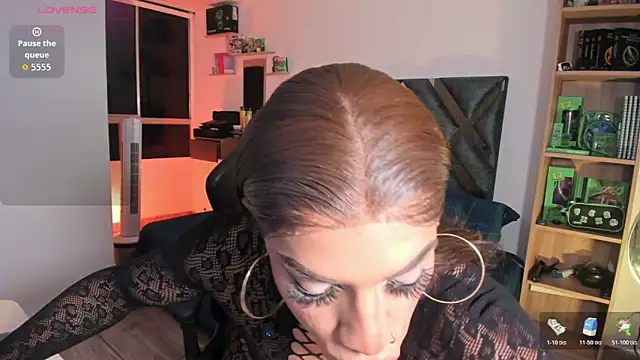 Nicolle alexandra online show from March 13, 2026, 11:21 pm