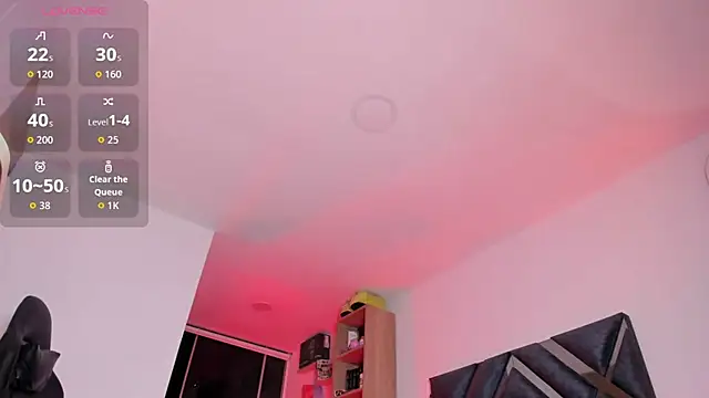 Nicolle alexandra online show from July 11, 2026, 10:04 am