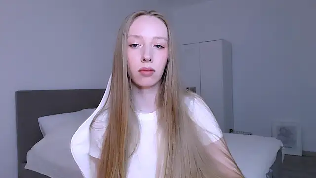 Luna insniity online show from February 27, 2026, 8:41 pm