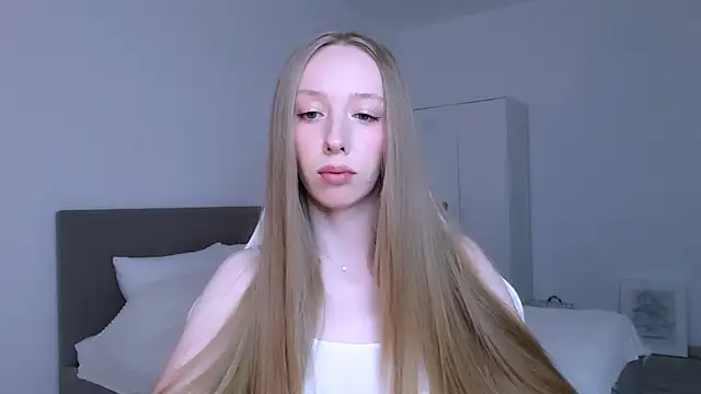 Luna insniity online show from March 9, 2026, 9:18 pm