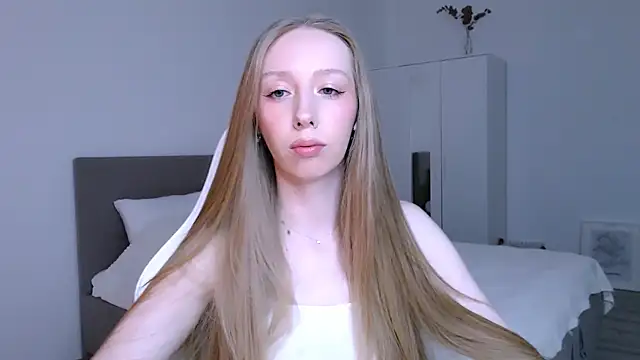 Luna insniity online show from January 11, 2026, 8:38 pm