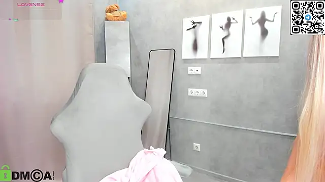 Donna Evans online show from March 9, 2026, 11:30 pm