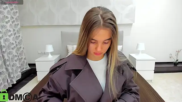 Donna Evans online show from September 15, 2025, 12:33 am