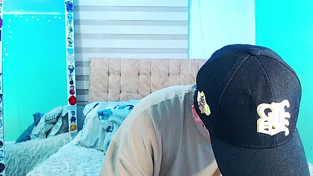 Snapshot of _justinmoon2 chatting on March 9, 2026, 5:00 am justinmoon2 online show from March 9, 2026, 5:00 am