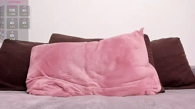 baby ivy online show from December 28, 2024, 5:03 pm