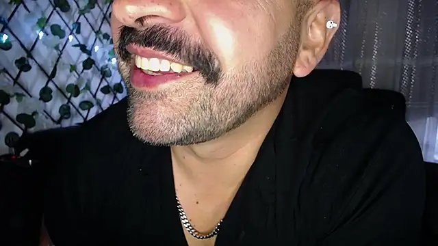 Snapshot of JD-69 chatting on January 27, 2025, 7:35 pm JD-69 online show from January 27, 2025, 7:35 pm