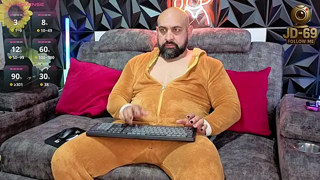 Snapshot of JD-69 chatting on September 18, 2025, 8:12 pm JD-69 online show from September 18, 2025, 8:12 pm