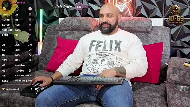 Snapshot of JD-69 chatting on October 6, 2025, 7:14 pm JD-69 online show from October 6, 2025, 7:14 pm