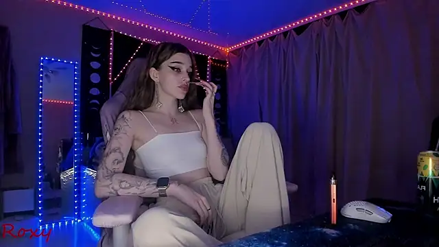 wet dream  online show from May 14, 2026, 5:54 pm