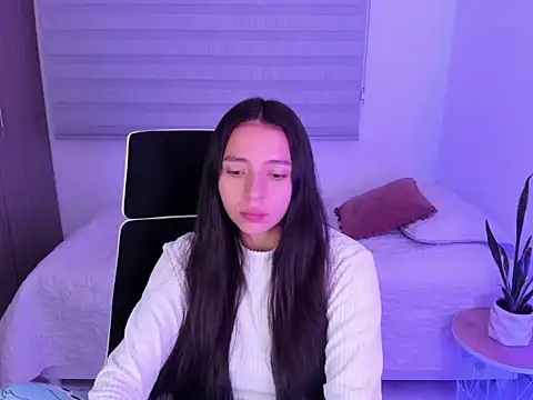 Snapshot of Camila_ec2 chatting on February 25, 2026, 2:12 am Camila ec2 online show from February 25, 2026, 2:12 am