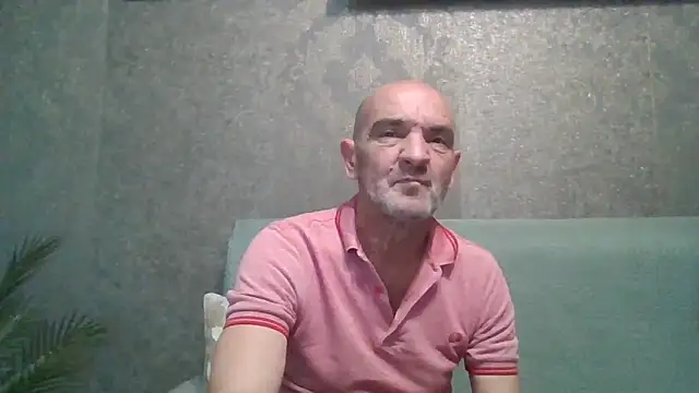 Snapshot of skorpibg65 chatting on May 12, 2026, 2:23 pm skorpibg65 online show from May 12, 2026, 2:23 pm