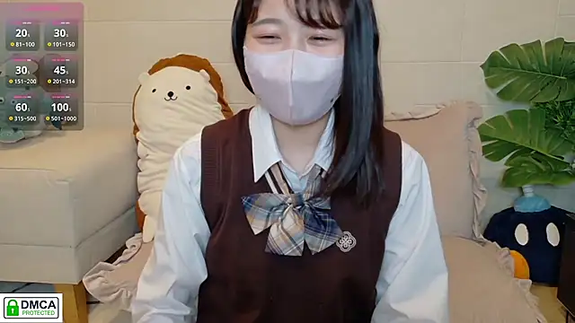 SUZU  online show from March 6, 2026, 12:44 pm