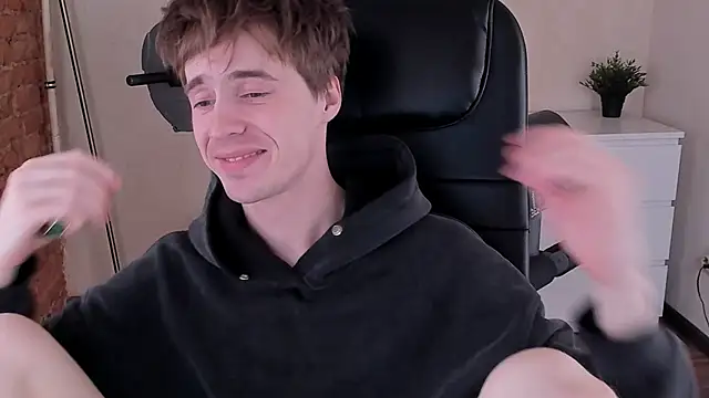 Snapshot of _tokyo_ghoul chatting on February 2, 2025, 4:32 pm  tokyo ghoul online show from February 2, 2025, 4:32 pm