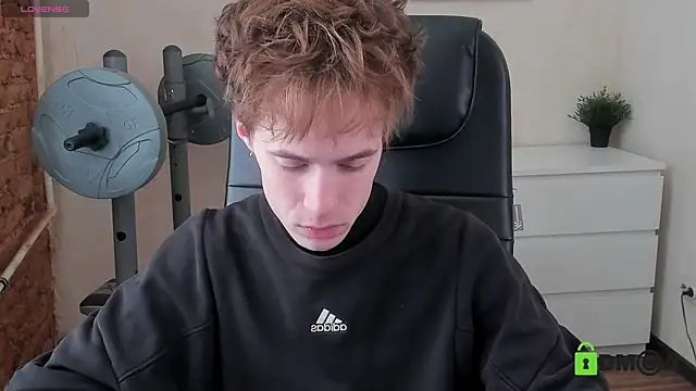 Snapshot of _tokyo_ghoul chatting on October 18, 2025, 7:32 am  tokyo ghoul online show from October 18, 2025, 7:32 am