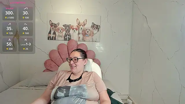 Snapshot of NiickyJones chatting on February 1, 2026, 11:14 pm NiickyJones online show from February 1, 2026, 11:14 pm