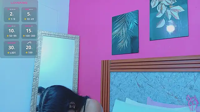 Snapshot of littlee_emilyy_ chatting on April 9, 2026, 12:44 pm littlee emilyy online show from April 9, 2026, 12:44 pm