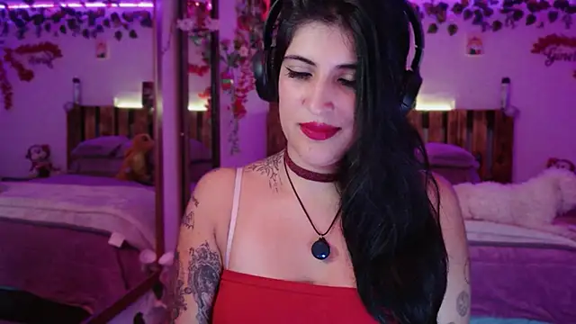 azahar  ziiz online show from January 13, 2026, 9:19 pm