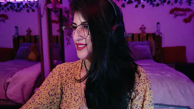 azahar  ziiz online show from December 1, 2025, 10:21 pm