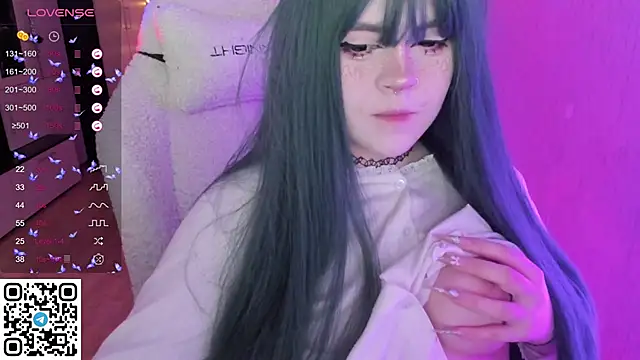 SelenaCute online show from March 24, 2026, 5:51 am