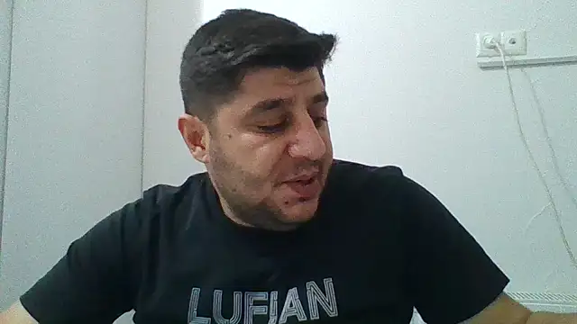 erkekkkadam online show from December 14, 2025, 9:09 pm