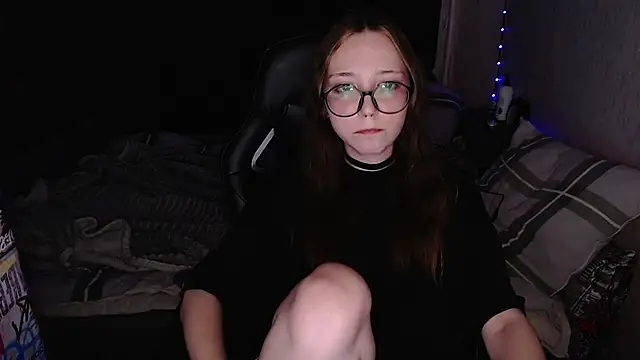 AmeliaKamishiro online show from November 10, 2025, 2:55 pm