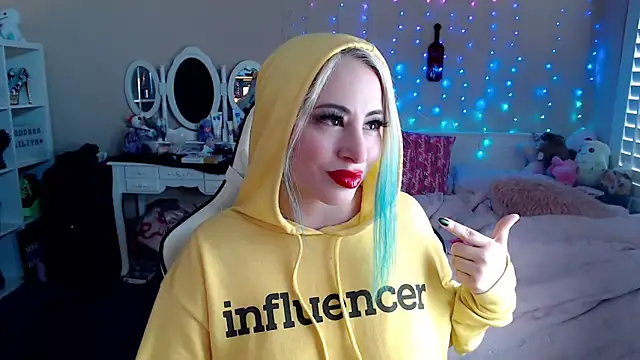 Snapshot of GoddessLilitu chatting on June 17, 2026, 12:43 am GoddessLilitu online show from June 17, 2026, 12:43 am