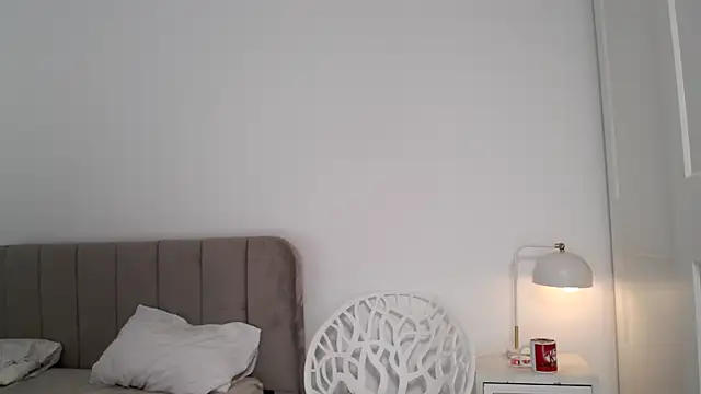 Snapshot of SexyandMarried1 chatting on April 1, 2026, 3:20 pm SexyandMarried1 online show from April 1, 2026, 3:20 pm