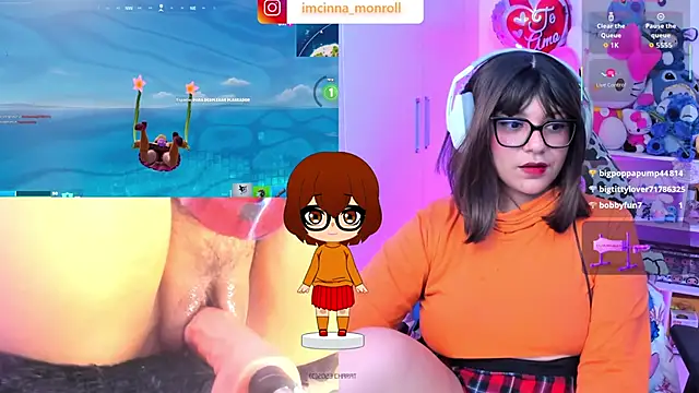 Snapshot of cinna_monroll chatting on December 5, 2025, 4:00 am cinna monroll online show from December 5, 2025, 4:00 am