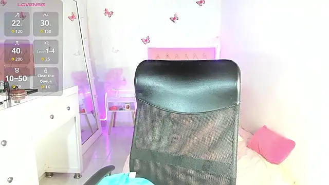 Snapshot of Celeste__sweetx chatting on January 18, 2026, 7:28 pm Celeste sweetx online show from January 18, 2026, 7:28 pm