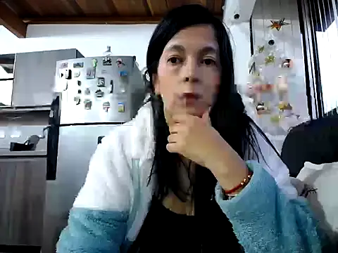 Snapshot of Alexxawinter chatting on December 21, 2025, 10:54 pm Alexxawinter online show from December 21, 2025, 10:54 pm