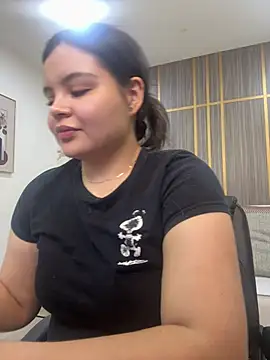 Snapshot of IsabellaAllen chatting on July 12, 2026, 8:42 pm IsabellaAllen online show from July 12, 2026, 8:42 pm