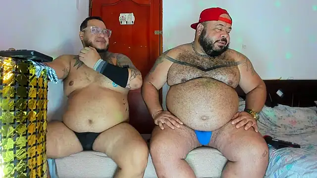 Snapshot of Latino_bigcock chatting on February 26, 2026, 4:45 am Latino bigcock online show from February 26, 2026, 4:45 am