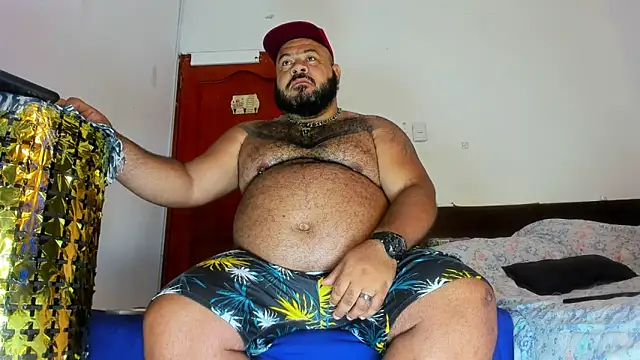 Latino bigcock online show from April 8, 2026, 5:14 pm