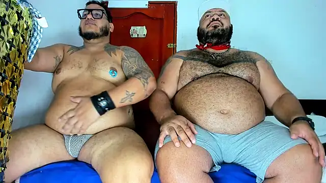 Snapshot of Latino_bigcock chatting on May 21, 2026, 5:10 pm Latino bigcock online show from May 21, 2026, 5:10 pm