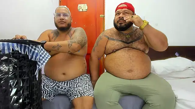 Snapshot of Latino_bigcock chatting on November 20, 2025, 1:50 am Latino bigcock online show from November 20, 2025, 1:50 am