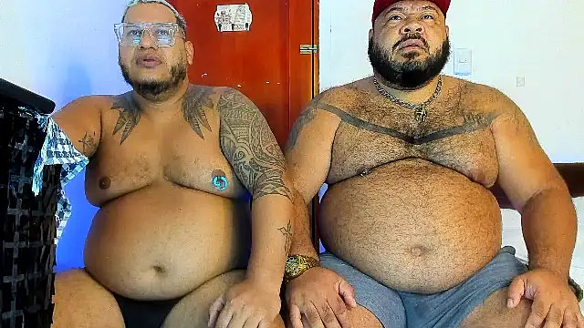 Snapshot of Latino_bigcock chatting on December 1, 2025, 1:34 pm Latino bigcock online show from December 1, 2025, 1:34 pm