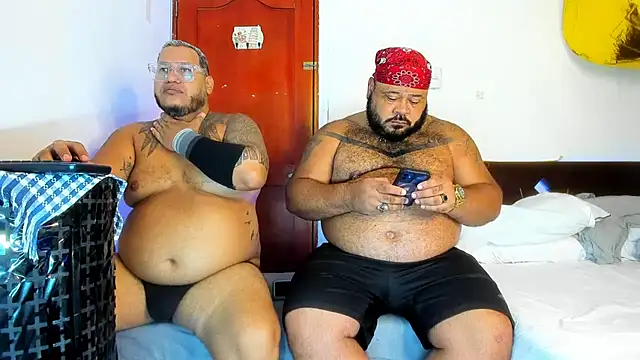 Snapshot of Latino_bigcock chatting on November 29, 2025, 5:40 am Latino bigcock online show from November 29, 2025, 5:40 am