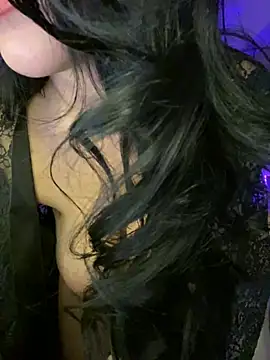 Snapshot of blacktourmaline- chatting on February 9, 2025, 11:04 pm blacktourmaline- online show from February 9, 2025, 11:04 pm