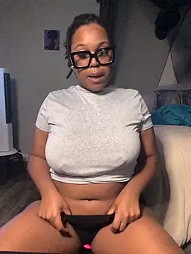 SweetHoneyBunz online show from September 26, 2025, 10:16 pm