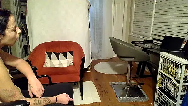 bestorbetter online show from November 3, 2025, 10:41 am