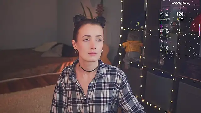 Snapshot of bananya_kitty chatting on March 18, 2025, 1:35 am bananya kitty online show from March 18, 2025, 1:35 am