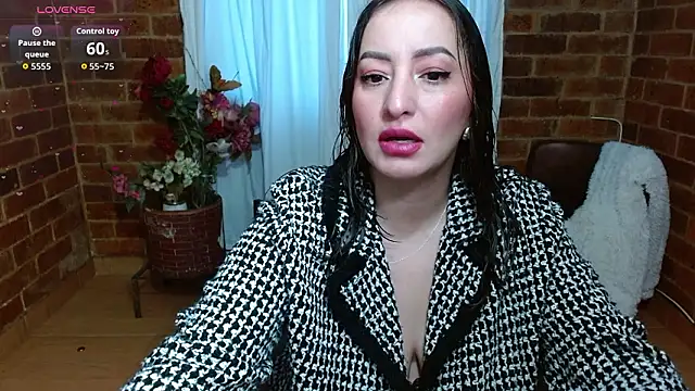 rashellroses22 online show from March 30, 2026, 11:01 am