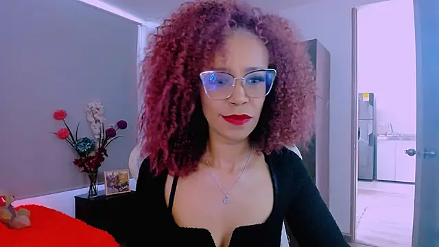 ScarlettMalbec online show from April 14, 2026, 9:09 pm