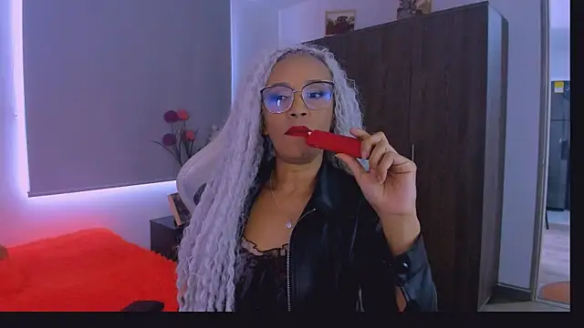 Snapshot of ScarlettMalbec chatting on July 21, 2026, 9:16 pm ScarlettMalbec online show from July 21, 2026, 9:16 pm