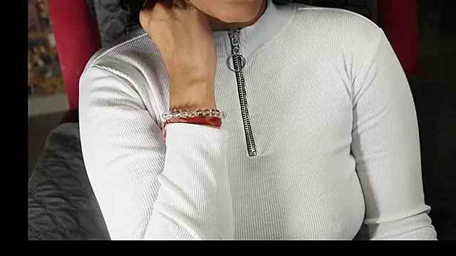 -AyeshaSinghania- online show from March 17, 2025, 6:00 pm