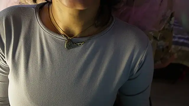 -AyeshaSinghania- online show from February 4, 2026, 5:02 am